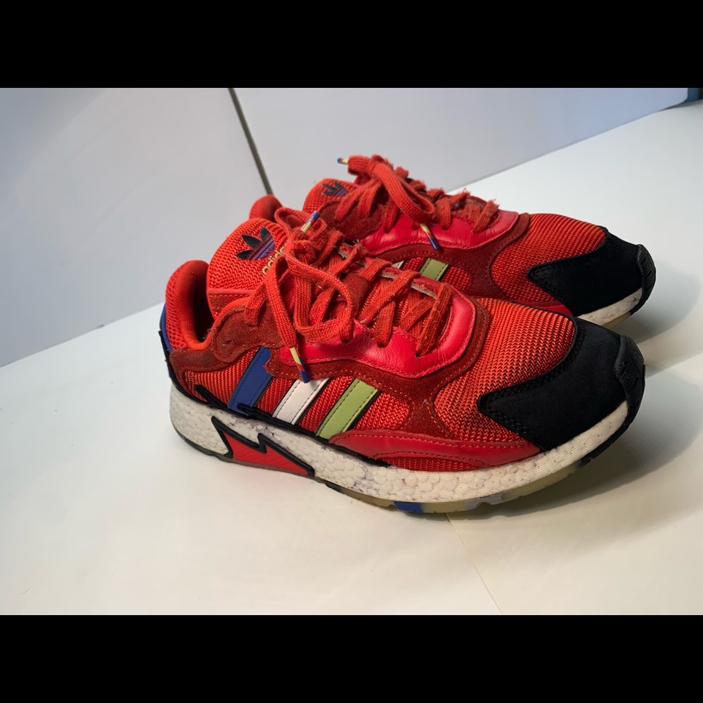 Addis’s Nite Jogger Shoes